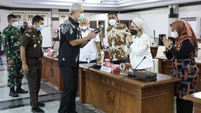 Gubernur Ganjar menerima kunjungan Badan Legislasi DPR RI. (Foto: Dok Prov Jateng)