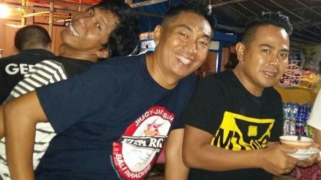 Almarhum komedian Murfi Sembako (tengah) bersama Yadi Sembako (kanan) dan Kiwil. (Foto: Instagram)