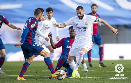 Laga Real Madrid vs Lavente berlangsung di Stadion Alfredo Di Stefano. (Foto: Twitter)