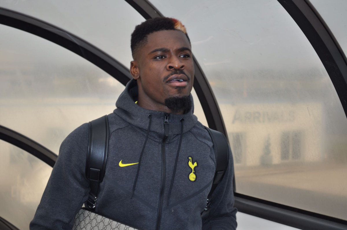 Serge Aurier terancam dijual pada musim panas nanti. (Foto: Twitter/@Serge_aurier)