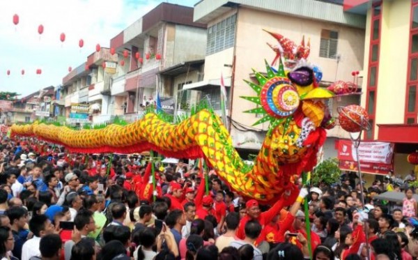 Barongsai di perayaan Imlek di tahun-tahun sebelumnya. (Foto: Disbudpar Singkawang)