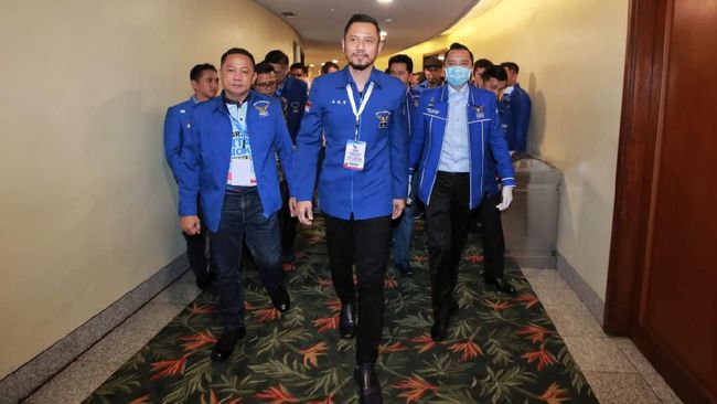 Agus Harimurti Yudhoyono (AHY) bersama dengan pengurus Demokrat lainnya. (Foto: Dokumentasi Partai Demokrat)