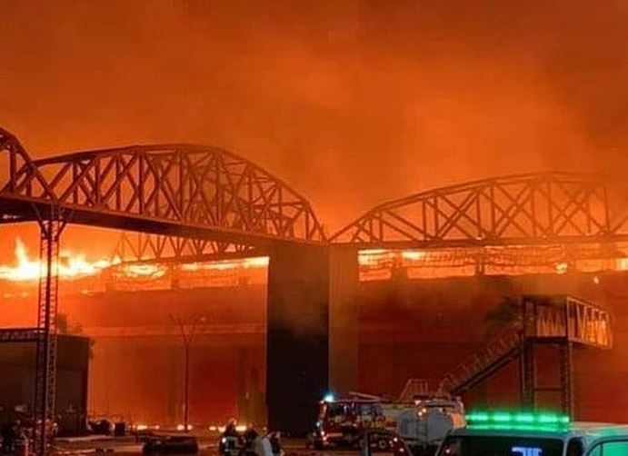 Kebakaran di Sirkuit Tarmas Rio Hondo, Argentina, Jumat 5 Februari 2021 pukul 11.00 waktu setempat. (Foto: Instagram @zweiradhelden)