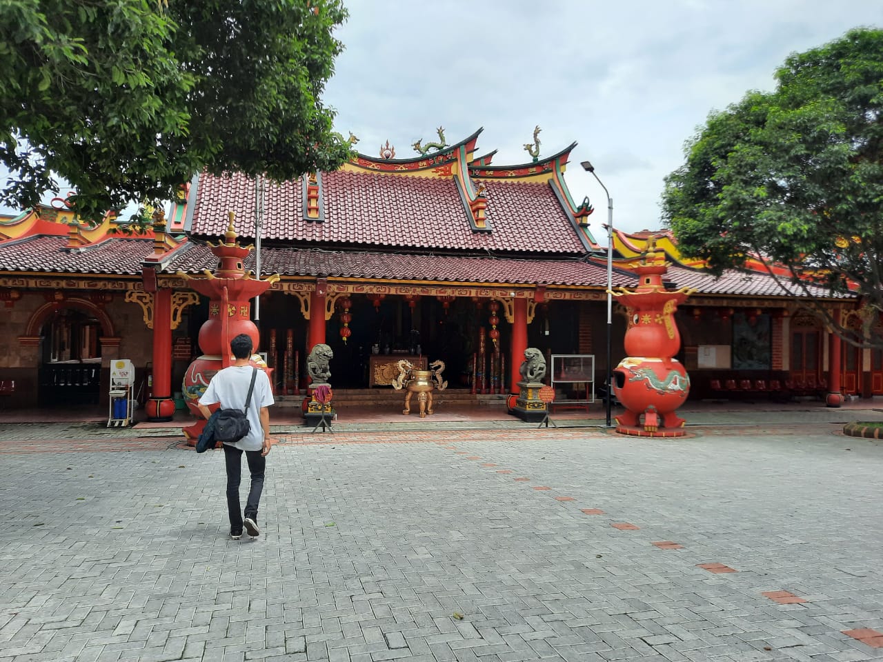 Salah satu rumah ibadah umat Konghucu di Kota Malang yaitu Klenteng Eng An Kiong (Foto: Lalu Theo/ngopibareng.id)