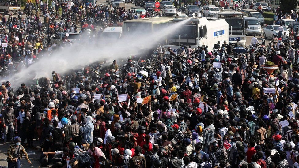 Para pendemo sebagian besar didominasi kaum muda yang telah memberikan suara mereka pada pemilu November 2020. (Foto: afp) 