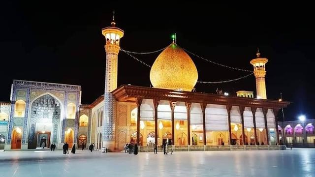 Panorama masjid yang indah di Iran. (Foto: Istimewa)