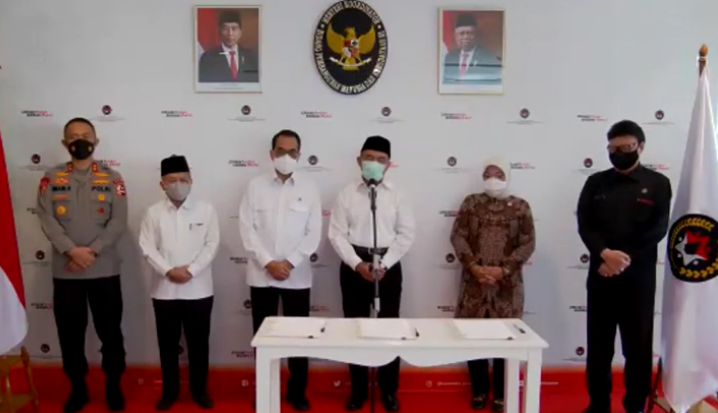 Rapat Koordinasi Tingkat Menteri Peninjauan SKB Cuti Bersama tahun 2021 yang dipimpin oleh Menteri Koordinator Bidang Pembangunan Manusia dan Kebudayaan (Menko PMK) Muhadjir Effendy, Senin 22 Februari 2021. (Foto: Tangkapan layar Menko PMK)