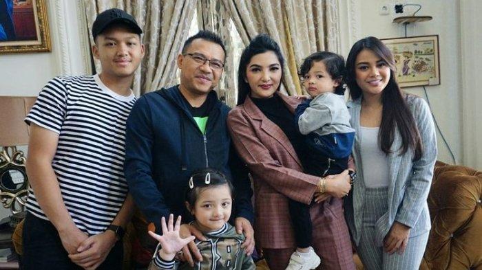 Keluarga Anang Hermansyah dan Ashanty. (Foto: Instagram)