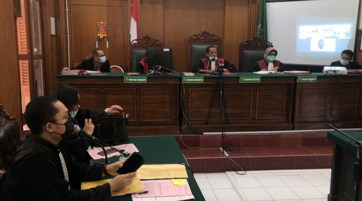 Suasana sidang vonis Gilang di PN Surabaya (Foto: Andhi Dwi/Ngopibareng.id)