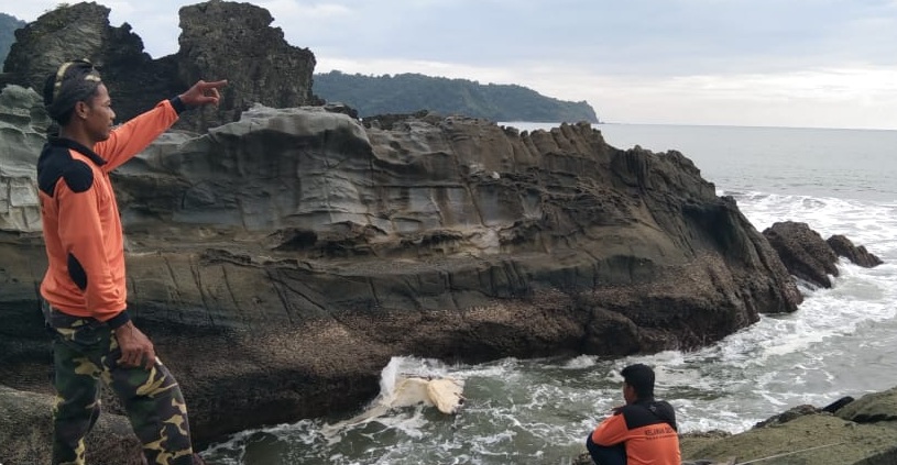 Lokasi hilangnya korban saat diterjang ombak laut selatan (foto:istimewa)