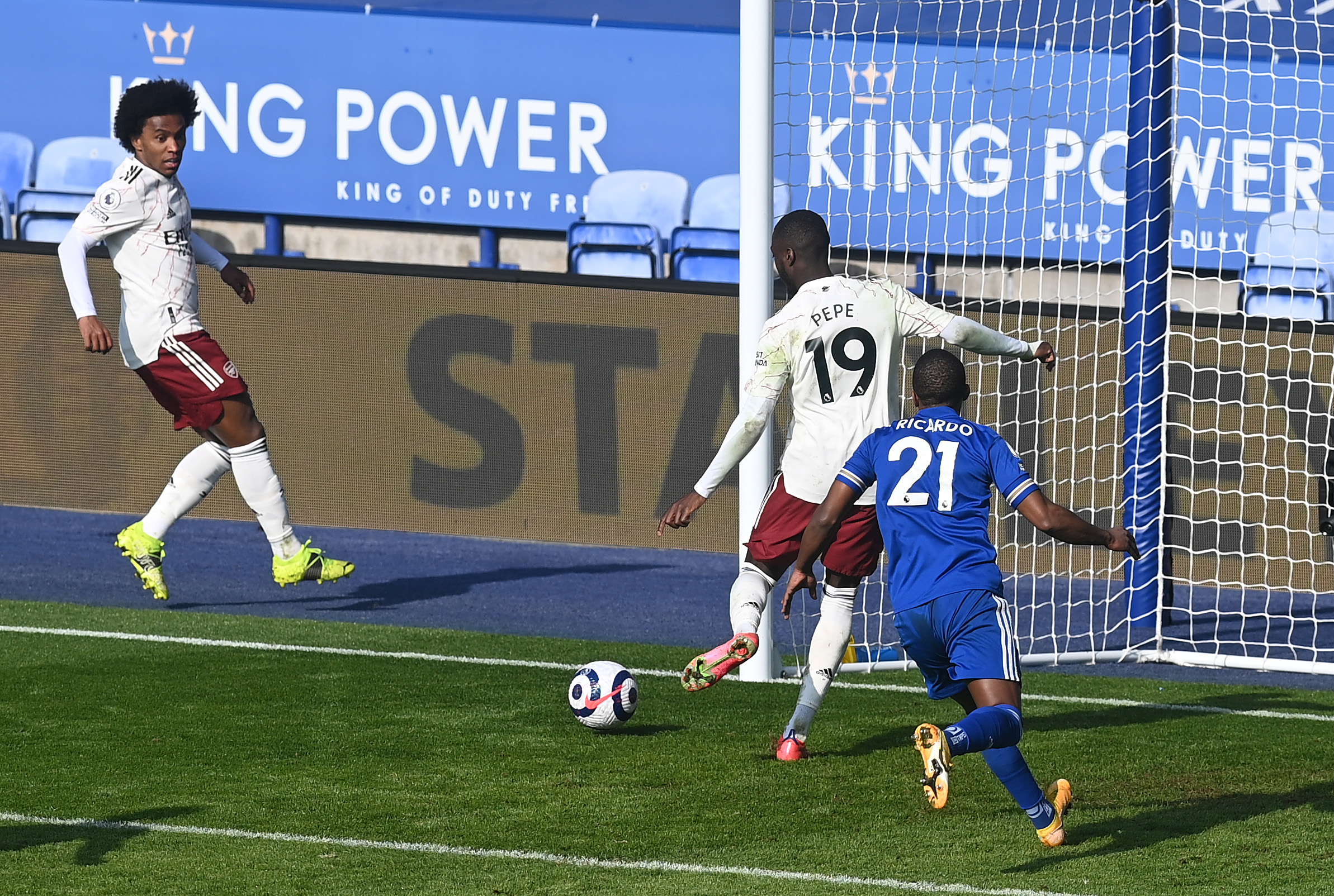 Arsenal menang 3-1 di kandang Leicester City. (Foto: AP)