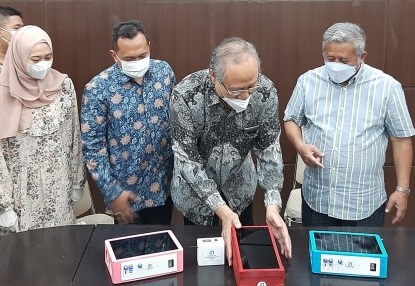 I-Nose C-19 saat diserahkan kepada RSI Jemursari Surabaya. (Foto: Pita Sari/Ngopibareng.id)