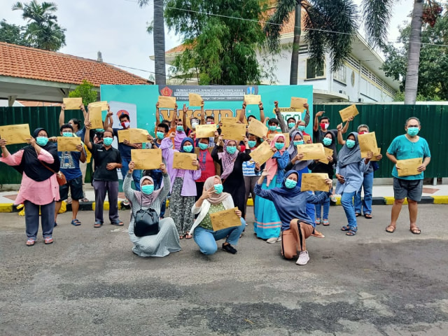 Pasien yang dinyatakan sembuh di RSLI Surabaya. (Foto: JP)