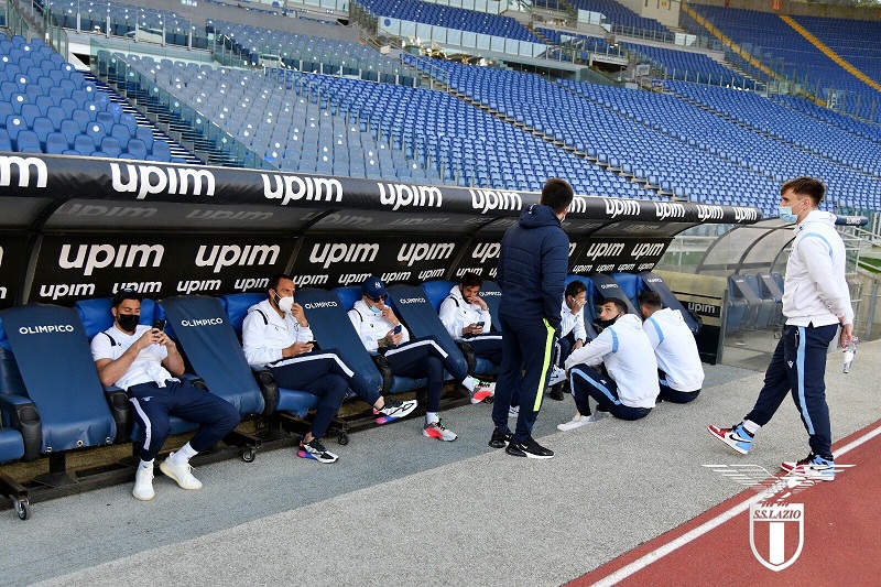 Skuad Lazio berada di Stadion Olimpico, Roma. (Foto: Twitter @OfficialSSLazio)