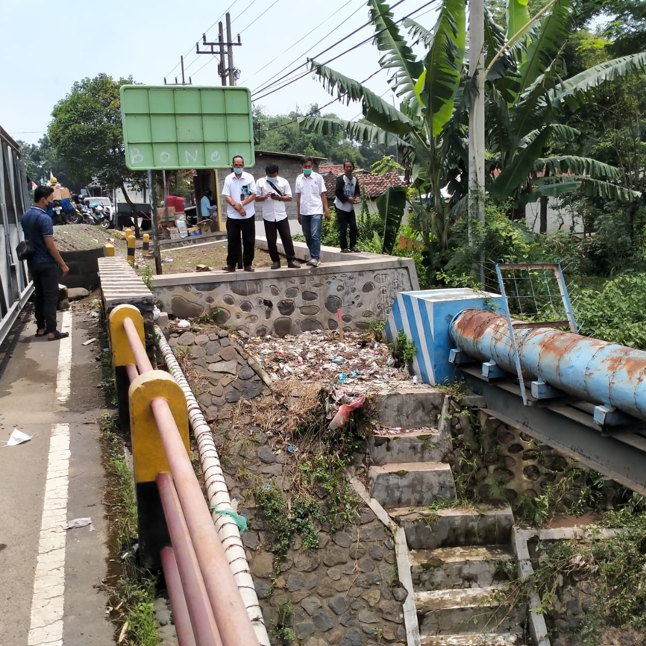 PDAM berdiameter 8 dim memasok sekitar separo dari jumlah pelanggan PDAM Kota Probolinggo. (Foto: Ikhsan Mahmudi/Ngopibareng.id)
