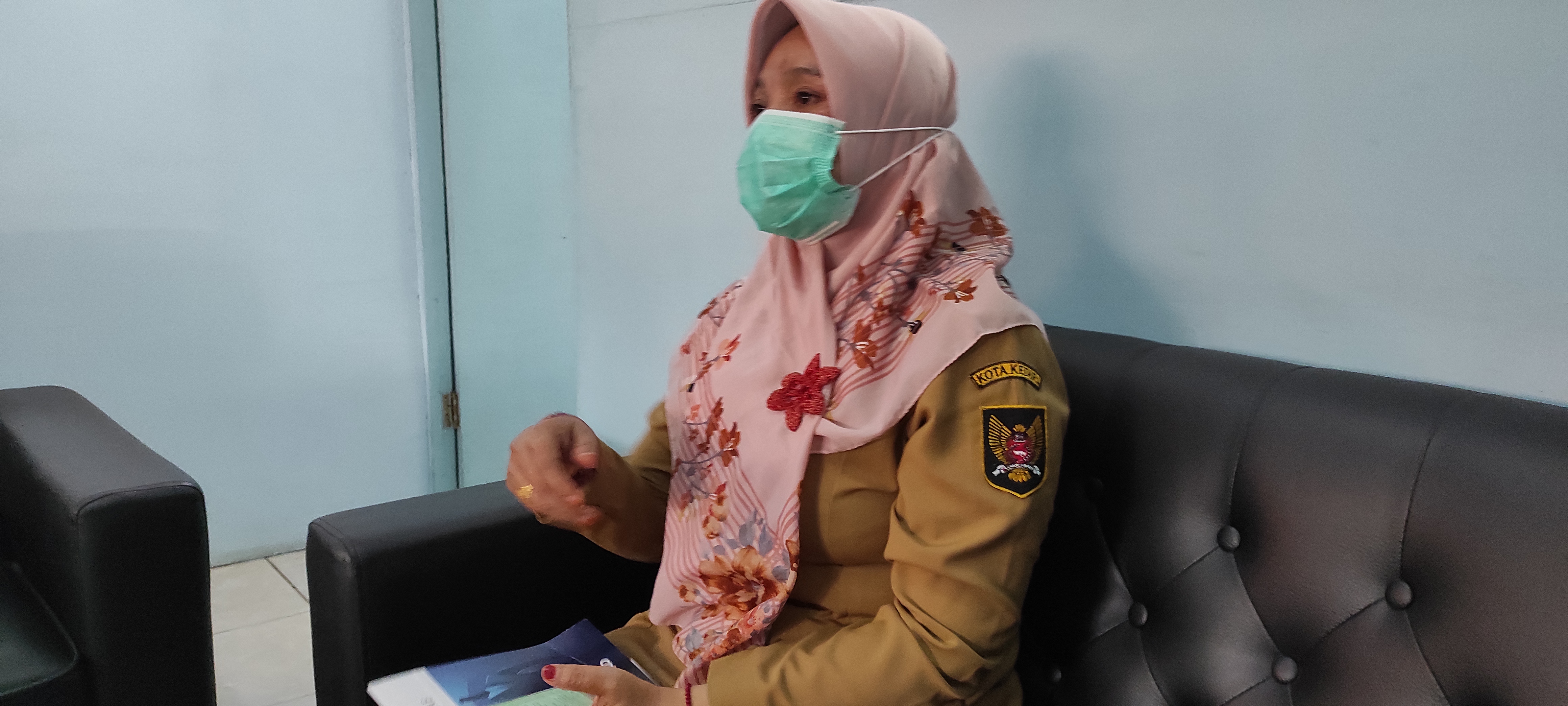 Luluk Nita Kumala Kepala Bidang Pelayanan Rehabilitasi Sosial Dinas Sosial Kota Kediri saat diwawancara. (Foto: Fendhy Plesmana/Ngopibareng.id)