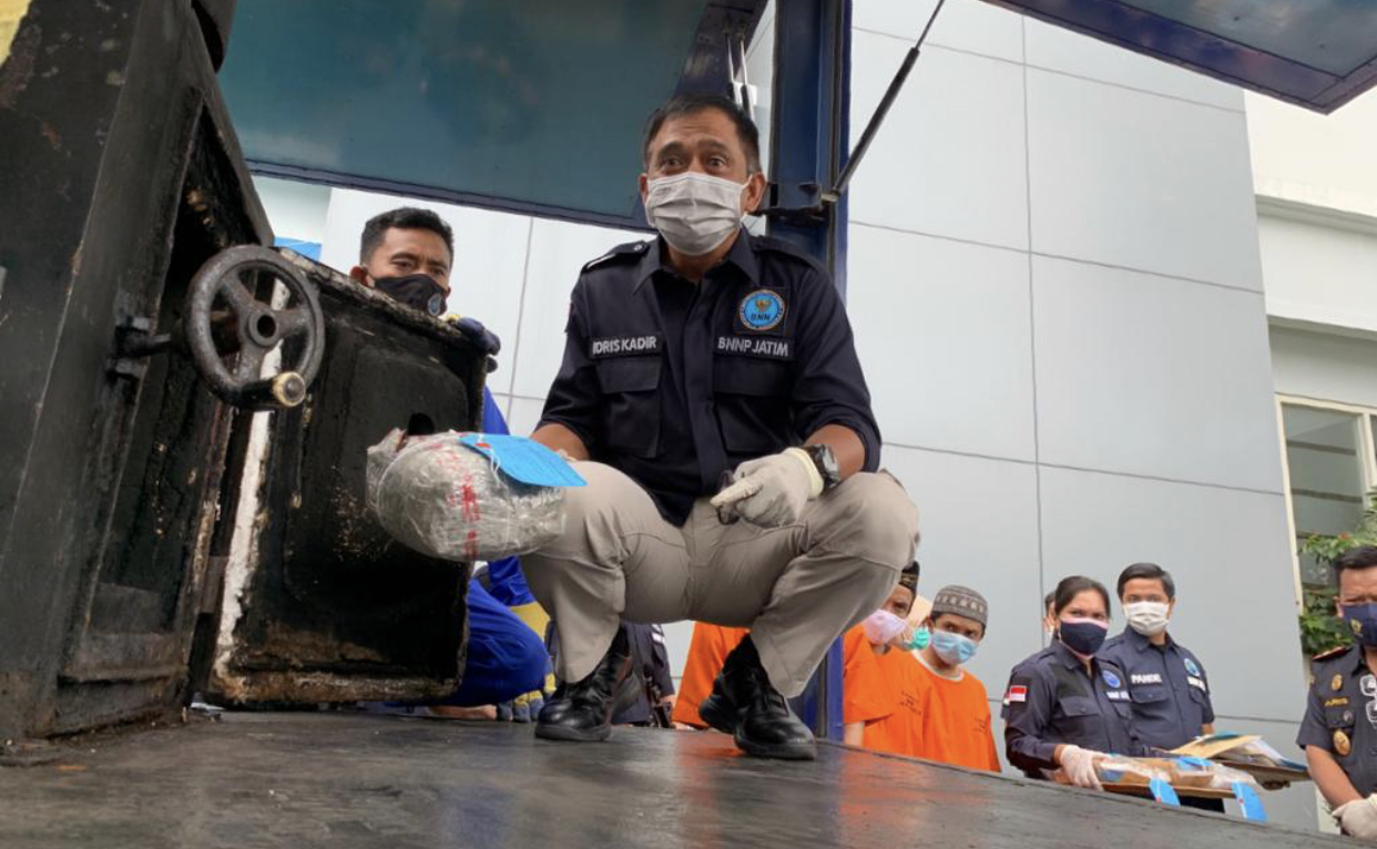 BNNP Jatim, musnahkan ganja dan pil ekstasi, Selasa, 9 Maret 2021 (Foto: Istimewa)