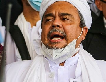 Rizieq Syihab, eks pimpinan Front Pembela Islam (FPI), akan menjalani sidang virtual. (Foto: Istimewa)