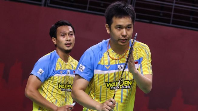 Pasangan ganda putra Indonesia, Hendra/Ahsan tidak boleh main oleh BWF karena harus isolasi selama 10 hari. (Foto: Dok PBSI)