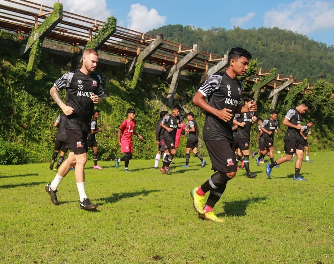 Suasana latihan Madura United. (Foto: Madura United)