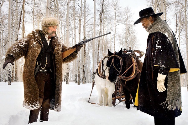 Salah satu adegan film The Hateful Eight yang mengambil setting di tengah badai salju. (Foto: FilmColony/Weinstein Company)