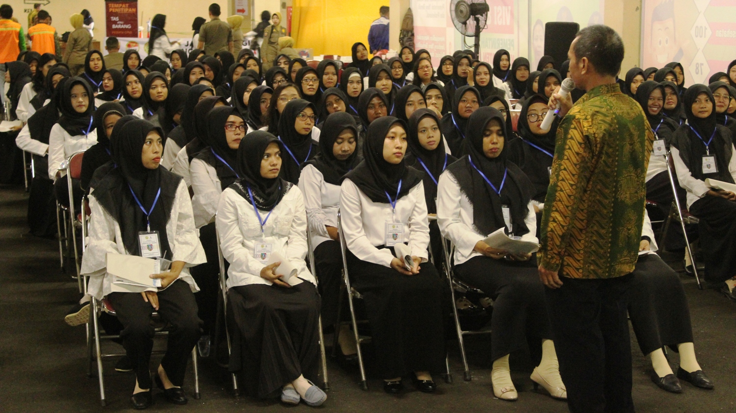 Pelaksanaan seleksi calon pegawai negeri sipil formasi Kabupaten Jombang di GMSC Kota Mojokerto, Februari 2020 lalu. (Foto Ilustrasi: Mardiansyah Triraharjo/Ngopibareng.id)