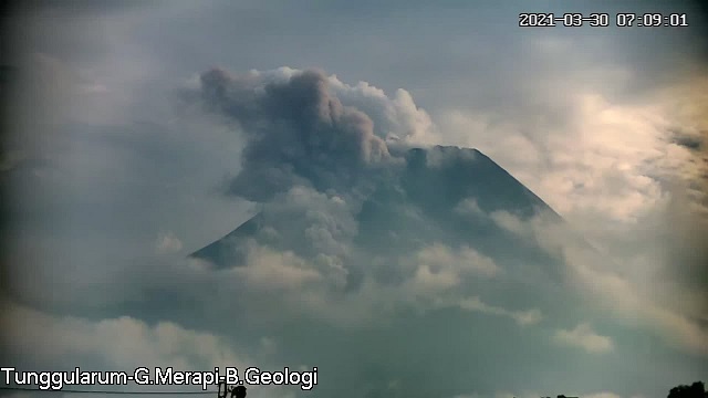 Foto terbaru Gunung Merapi, Selasa 30 Maret 2021. (Foto: Twitter @BPPTKG)