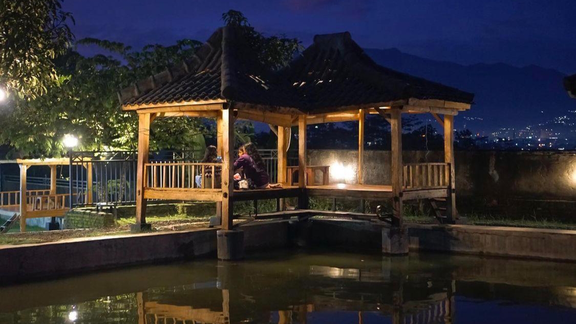 Suasana malam di lokasi Mabuk Mancing, Lesanpuro, Kota Malang (Foto: Istimewa)