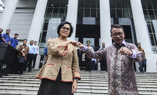 Menteri Keuangan Sri Mulyani setelah rapat di Ditjen Pajak. (Foto: Antara)