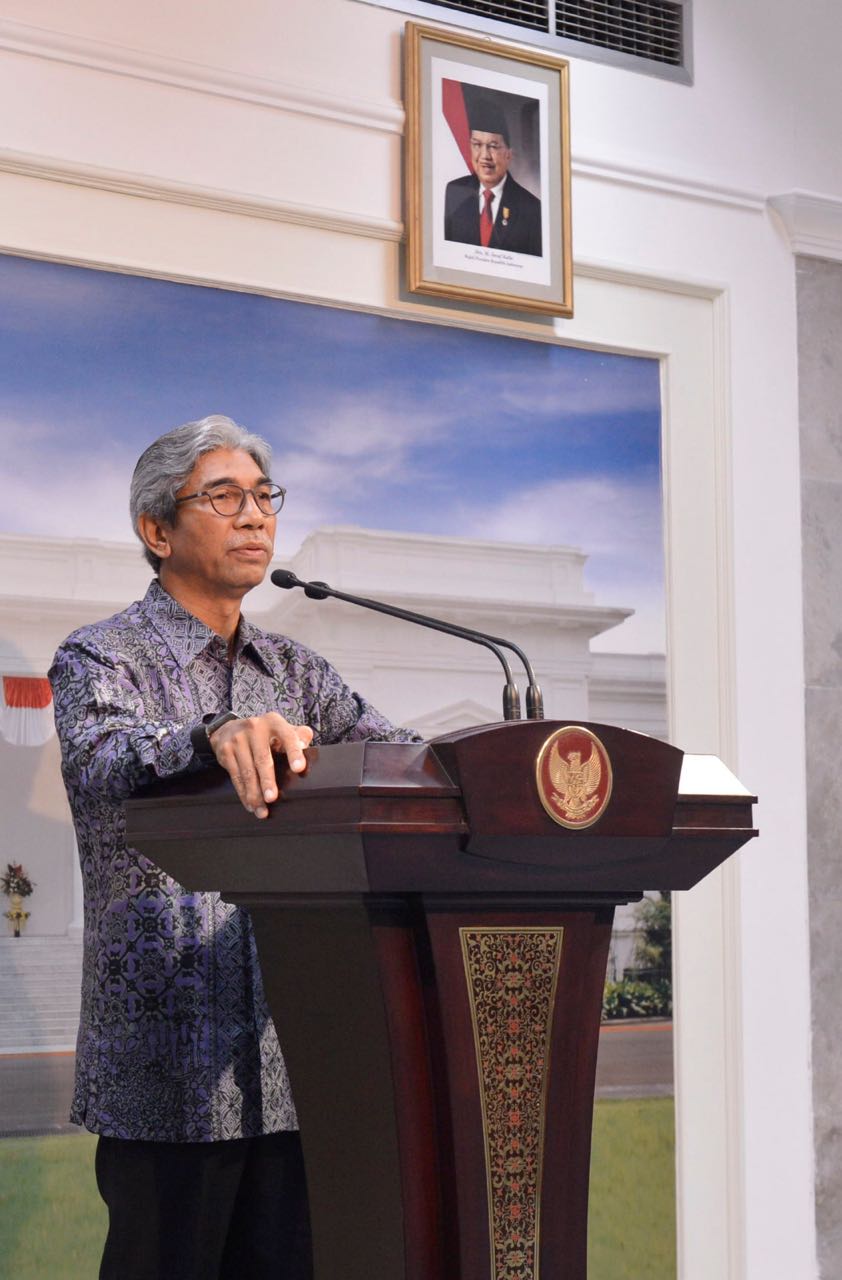 Wakil Menteri Luar Negeri Abdurrohman Muhammad Fachir usai dampingi Presiden di pertemuan Indonesia dengan bahrain. Jumat (31/3). (Foto: Biro Pers Setpres)