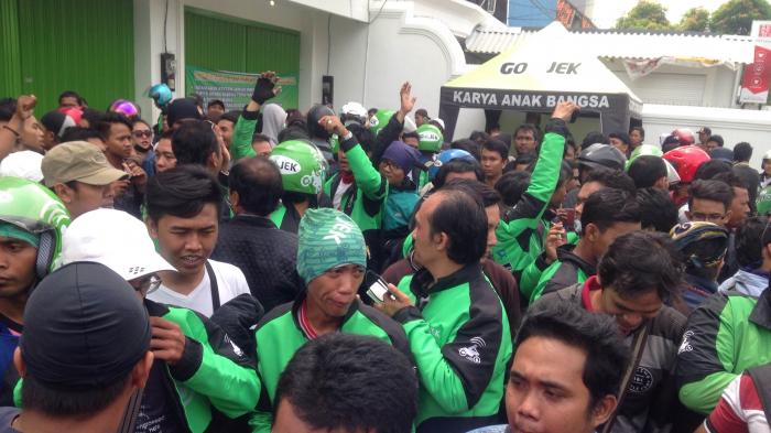 Demo driver Gojek beberapa waktu lalu di Surabaya. (Foto: Istimewa)