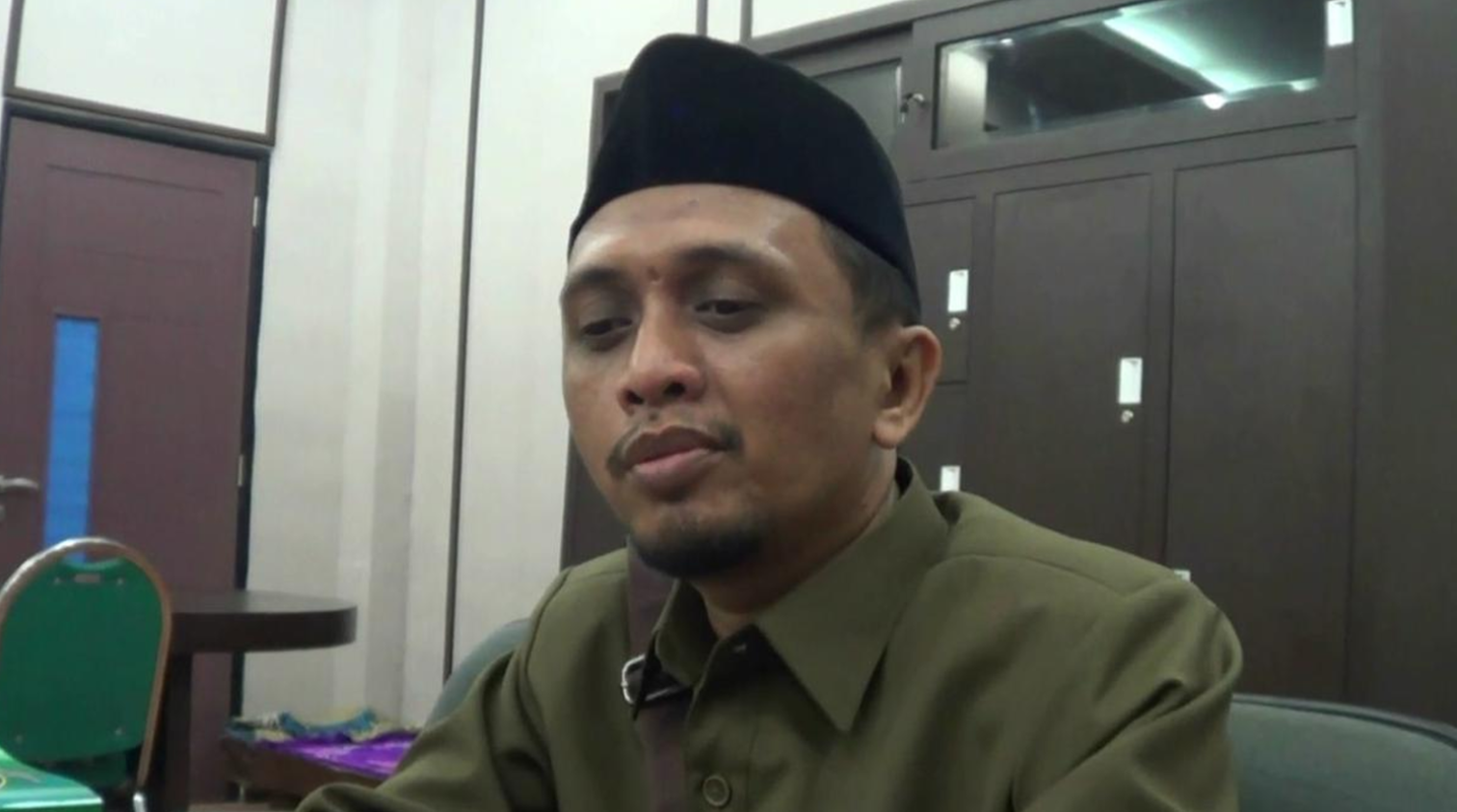 Muhammad Nadir Umar (kanan) anggota DPRD Kab. Pasuruan dari PKS, ditangkap Densus 88 hari Sabtu (8/4) kemarin.