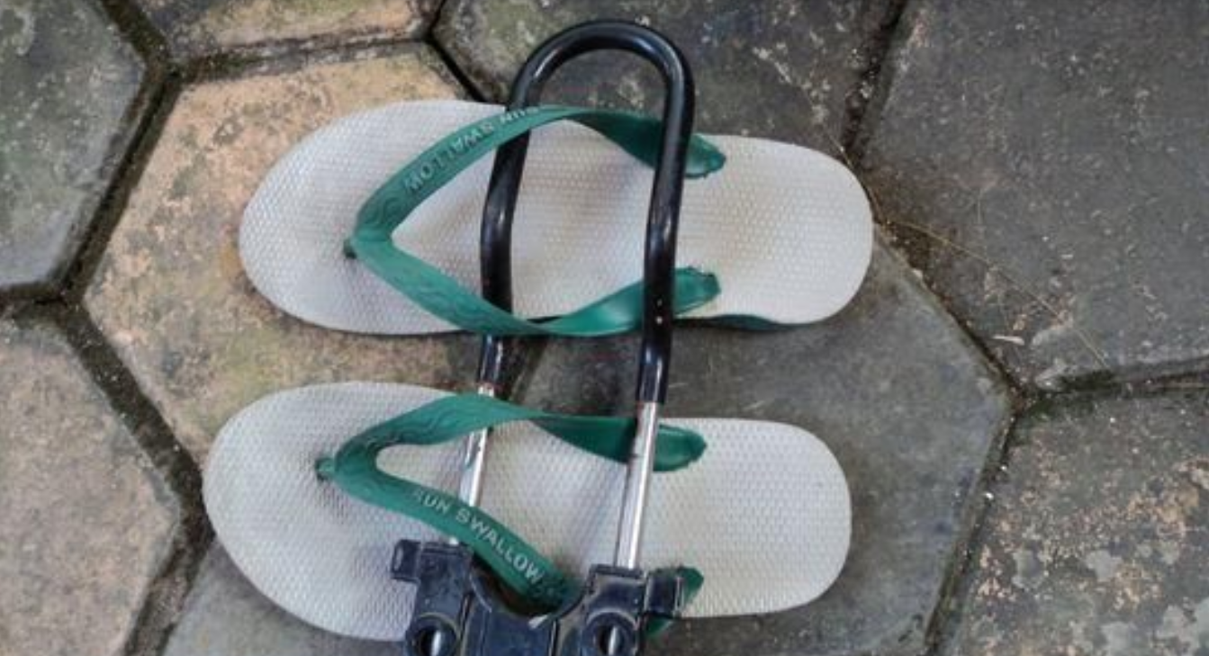 Abu Nawas Jualan Sandal Ajaib