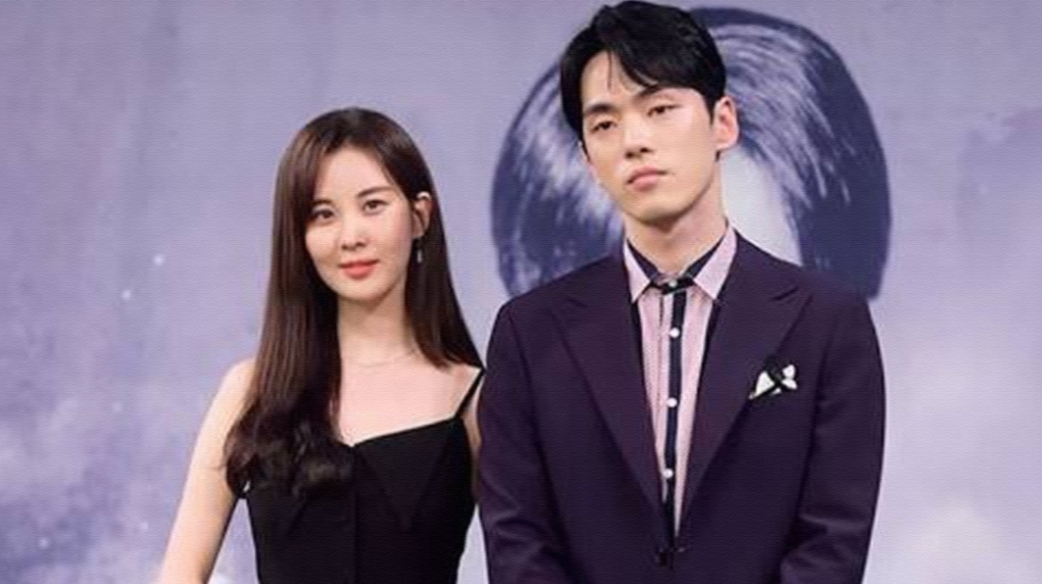 Kim Jung Hyun dan Seohyun 'SNSD'. (Soompi)