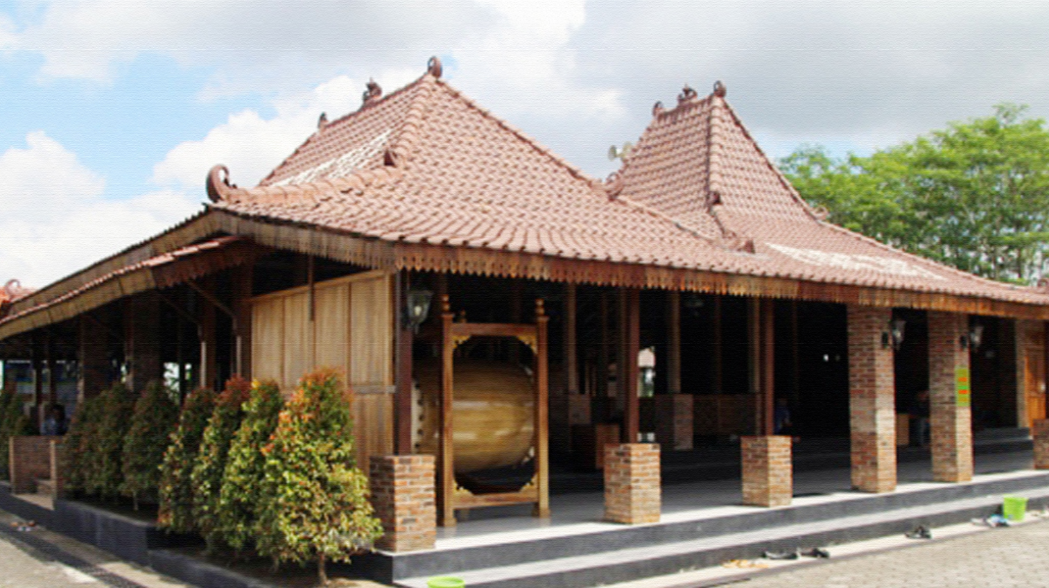 Masjid idaman para muafir yang melintas di Klaten, Jawa Tengah. Adem, bikin ayem, apalagi pas ramadhan begini. (Foto:Istimewa/Masjid Joglo Baitul Ma’mur)