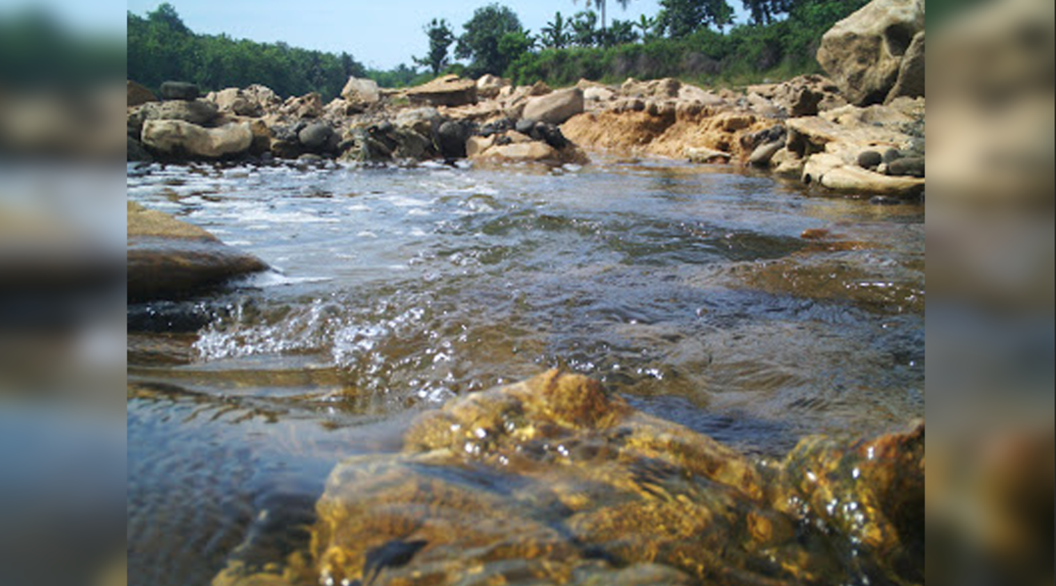 Ilustrasi Foto Sungai (gudangsampah.blogspot.com)