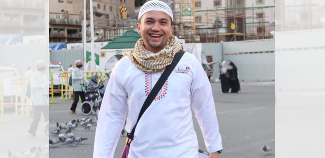 Sahrul Gunawan pemilik agen travel umrah dibuat cemas dengan larangan yang dikeluarkan pemerintah Arab Saudi terkait wabah corona. (Foto: Instagram Sahrul Gunawan)