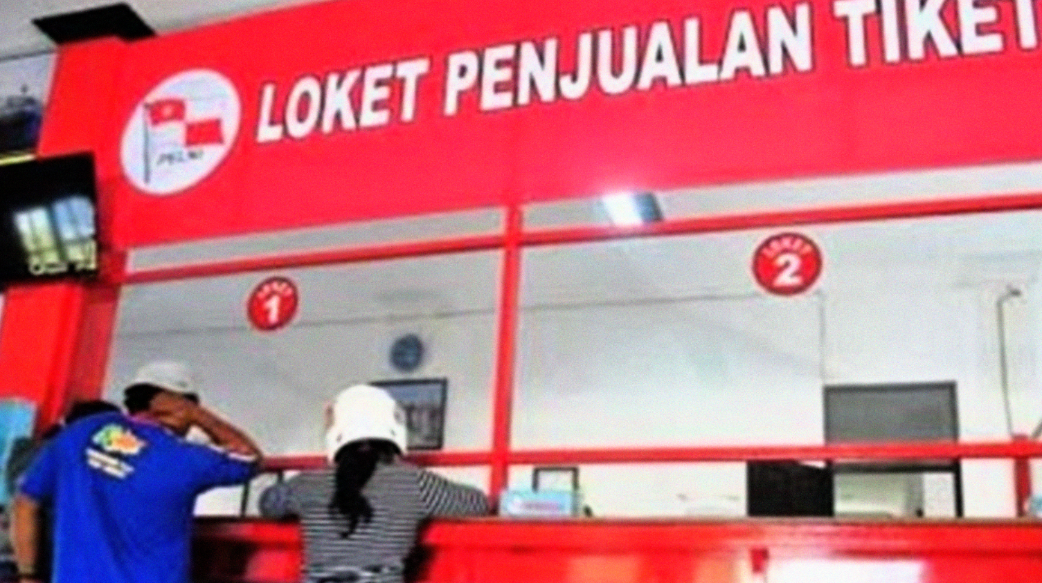 Salah satu loket di kantor Cabang PT Pelni. (Foto:Antara)