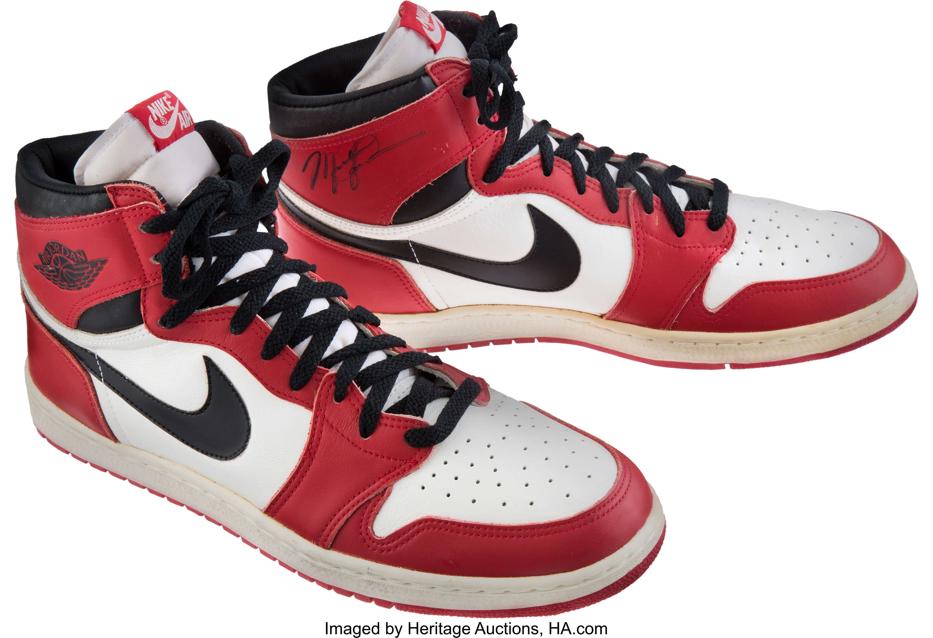 Air Jordan 1 milik Michael Jordan, laku Rp 8,2 miliar. (Foto:Reuters)