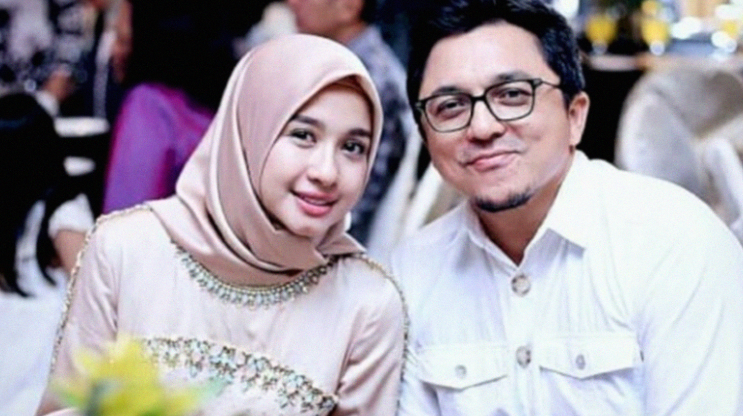 Pasangan Laudya Cynthia Bella dan Engku Emran saat mesra. (Foto: Instagram)