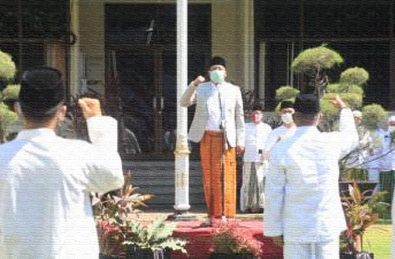 Upcara peringatan Hari Santri Nasional di Halaman Komplek Kantor Bupati Pasuruan, Kamis, 22 Oktober2020. (Foto: Dok Humas)