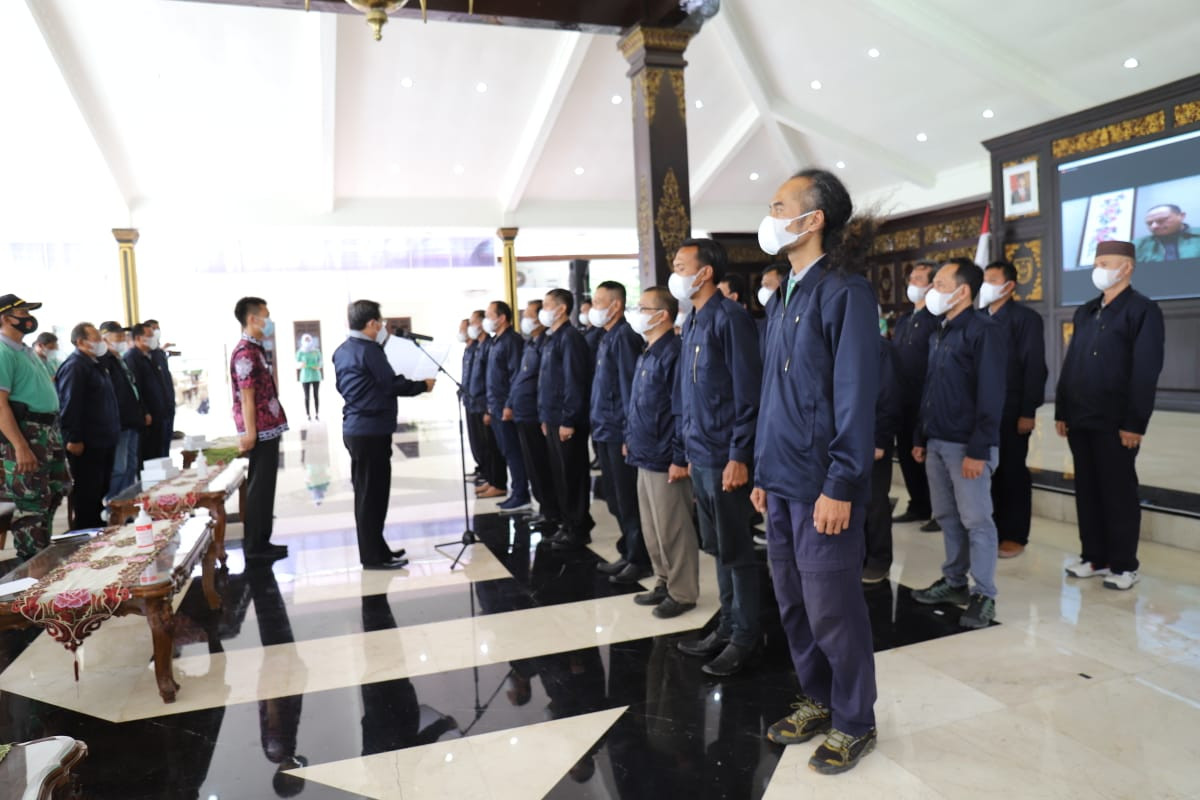 Pengurus baru KONI Jombang masa bakti 2021-2025 dilantik di Pendopo, Kamis 8 April 2021 siang tadi. (Foto: Bagian Protokol dan Komunikasi Pimpinan Setdakab Jombang)