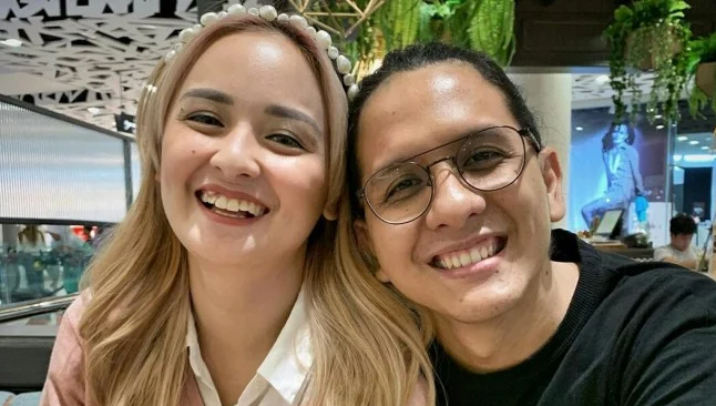 Artis Joanna Alexandra dan sang suami, Raditya Oloan Pangabean. (Foto: Instagram)