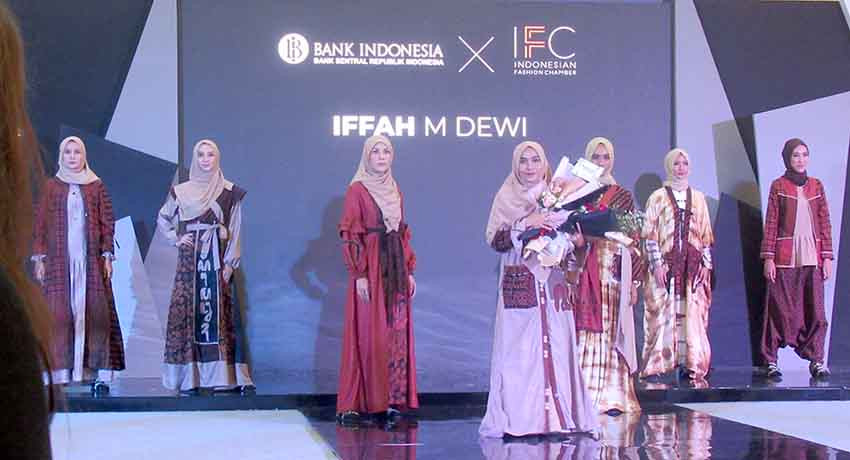 iffah M Dewi saat tampil di Muffest Jogja 2021.