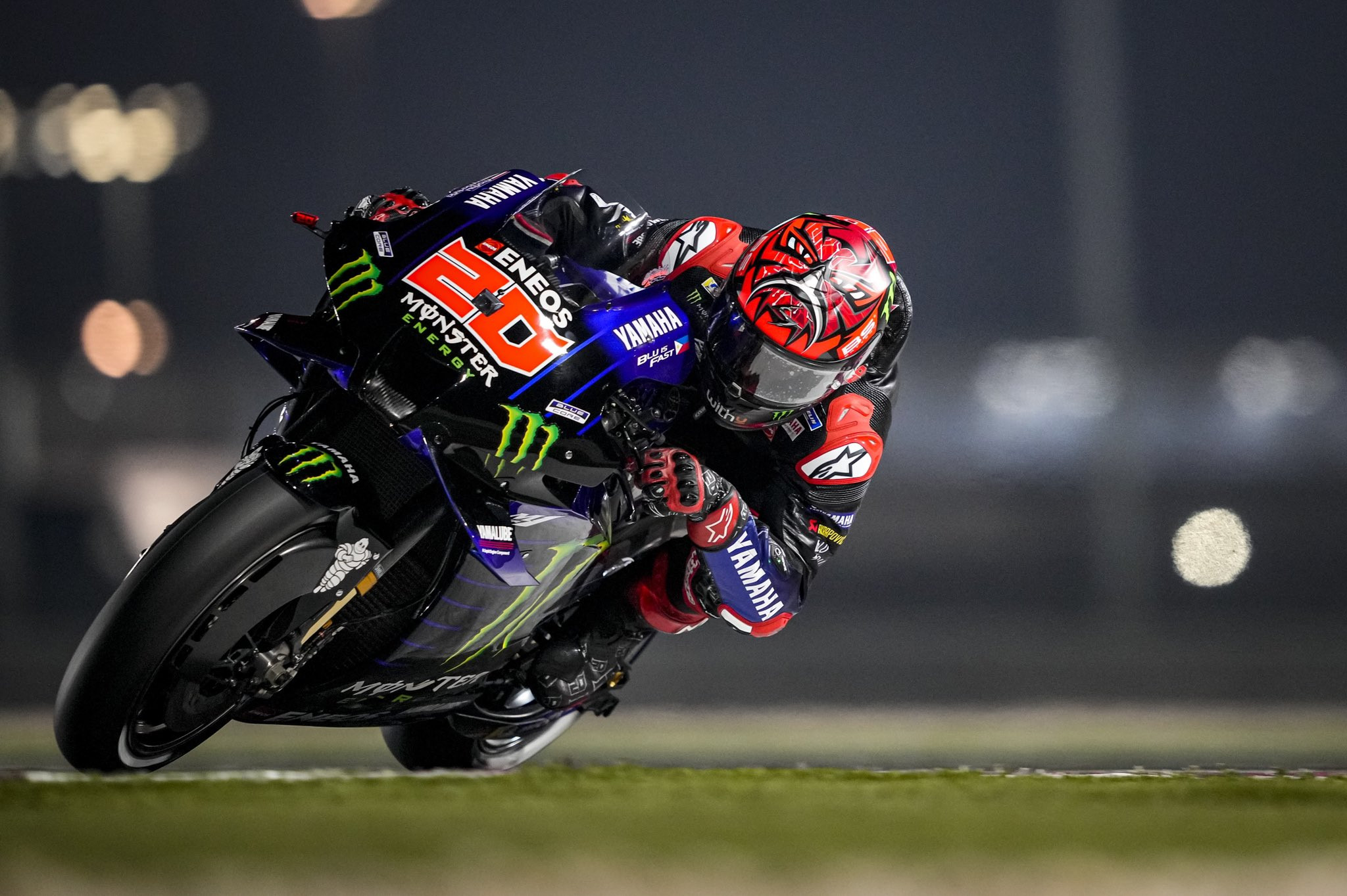 Pembalap tim Monster Energy Yamaha Fabio Quartararo mencatatkan waktu tercepat pada sesi latihan bebas ketiga Grand Prix Portugal. (Foto: Twitter)