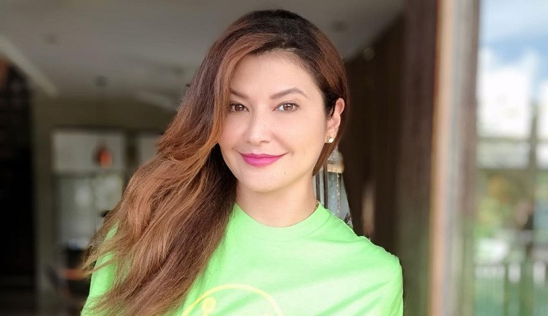 Tamara Blezynski dibully netizen gara-gara pakai celana pendek. (Foto: Instagram)