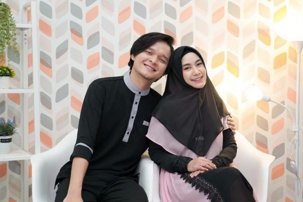 Anisa Rahma dan suaminya, Anandito Dwi Sepdiawan. (Foto: Instagram)