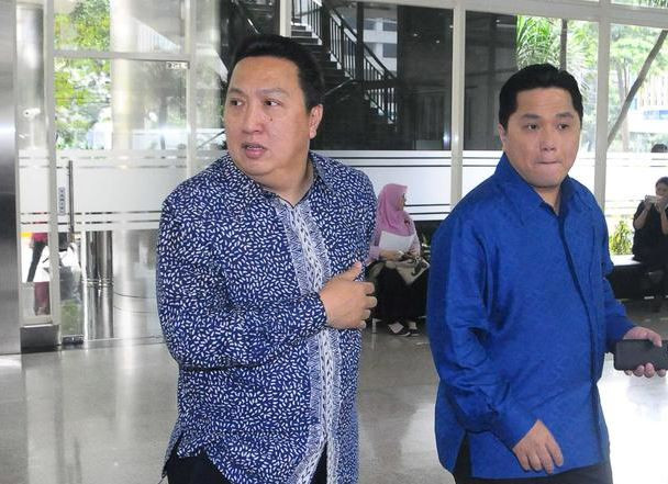 Presiden Direktur dan Chief Executive PT Adaro Energy Tbk (ADRO), Garibaldi Thohir atau akrab disapa Boy Thohir (kiri), dan adiknya, Menteri BUMN Erick Thohir. (Foto: Istimewa)