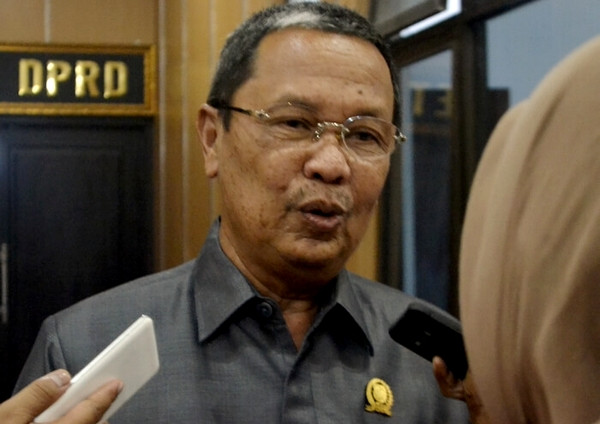 Ketua DPRD Bondowoso, H.Ahmad Dhafir. (Foto: Guido Saphan/Ngopibareng.id)