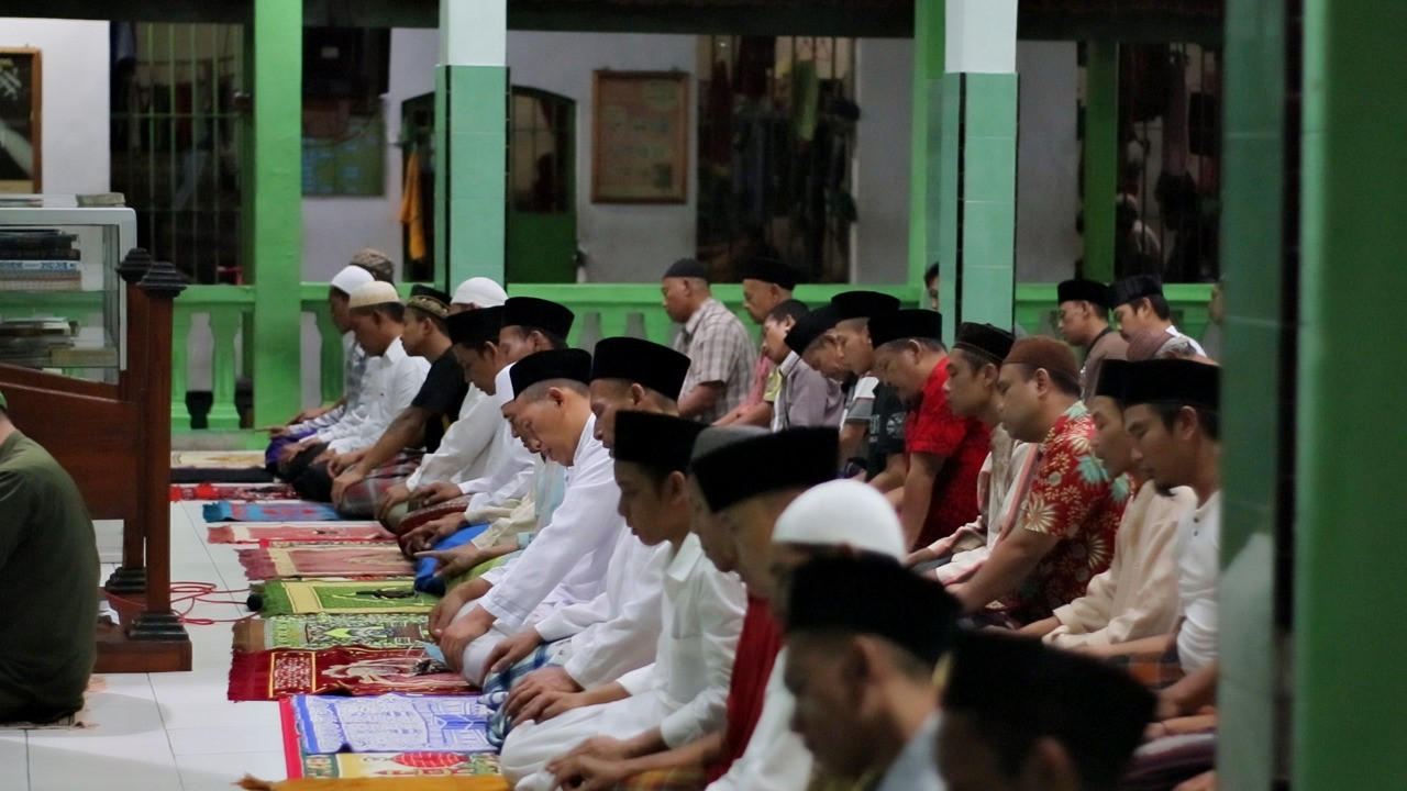 Salat Berjemaah di Lapas Kelas 2A Kediri. (Foto: Istimewa)